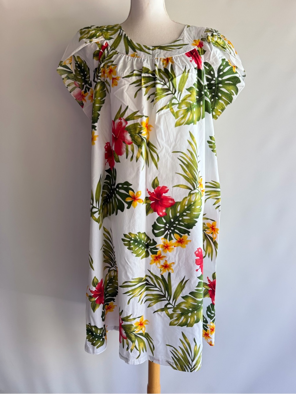 Puanani by RJC Hawaiian Muumuu Dress - sz L